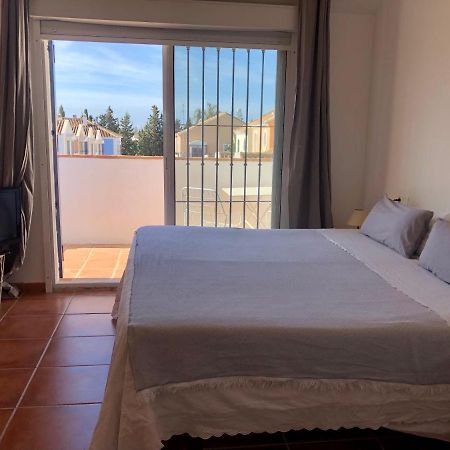 Charming 1 Bedroom Suite With Shared Kitchen Next To Puerto Banus Марбелья Екстер'єр фото