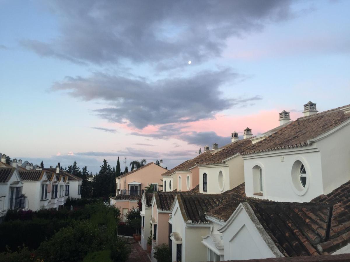 Charming 1 Bedroom Suite With Shared Kitchen Next To Puerto Banus Марбелья Екстер'єр фото