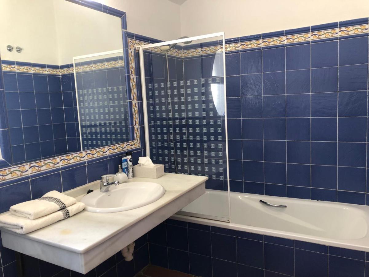 Charming 1 Bedroom Suite With Shared Kitchen Next To Puerto Banus Марбелья Екстер'єр фото
